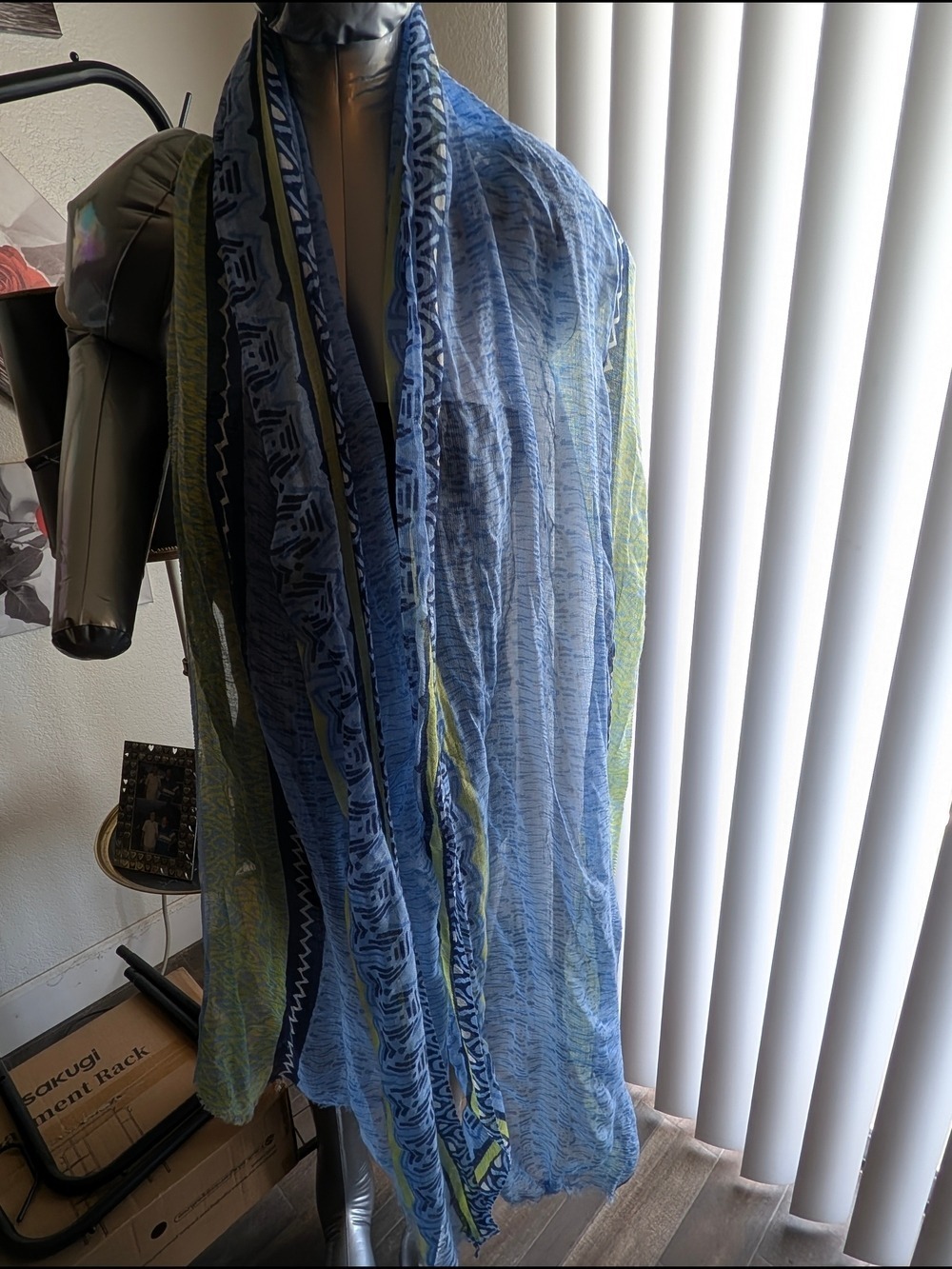 scSrf Sale ❤️7 For $35:  Lightweight Blue & Lime Patterned Scarf - Picture 3 of 5